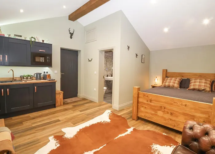 Dragonstone Lodge